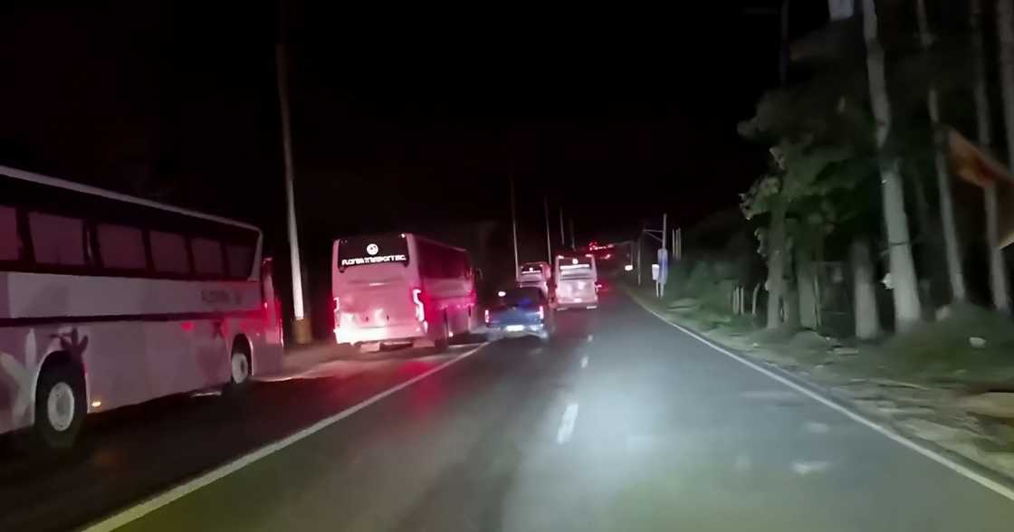 DOTr, umalma sa tila paggamit ng GV Florida bus na parang “sports car”; 15 buses, sinuspinde DOTr, umalma sa tila paggamit ng GV Florida bus na parang “sports car”; 15 buses, sinuspinde